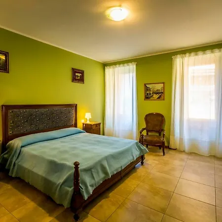 Pizzen Longhi Bed and Breakfast Invorio Inferiore